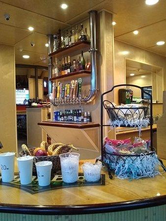 Ryan Bros Coffee Lane Field